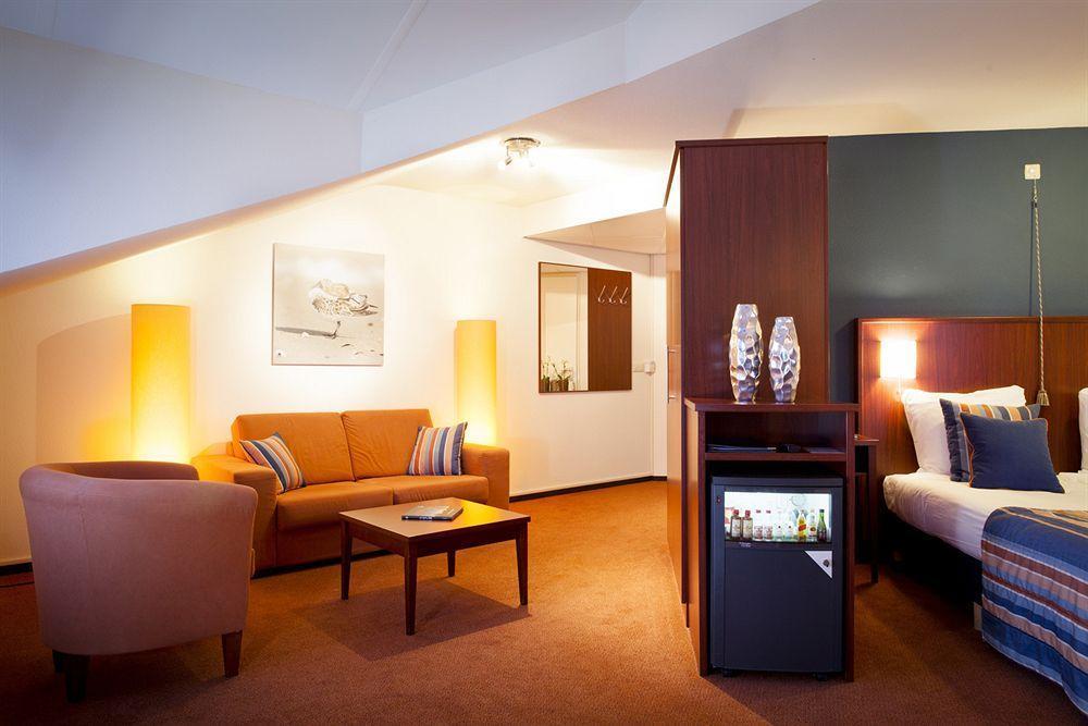 Hotel Greenside Texel De Koog  Bagian luar foto